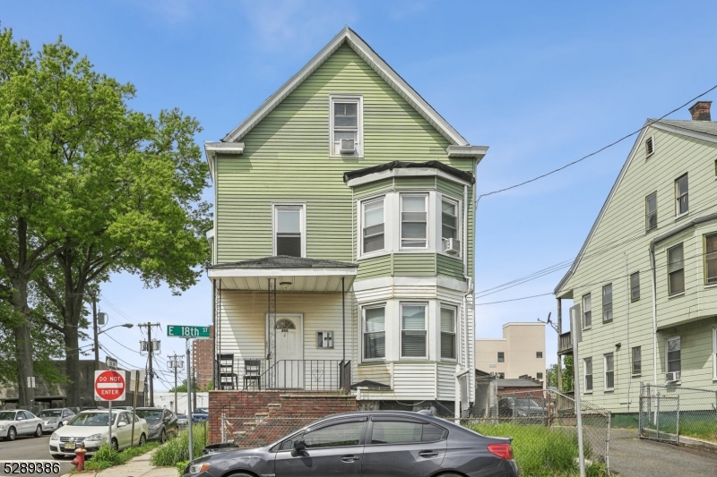 488 East 18th St  
