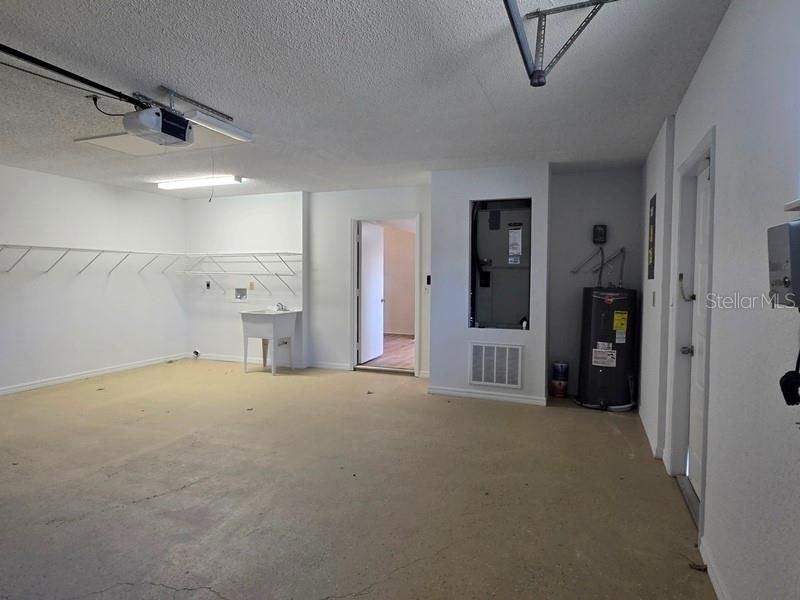 11510 Southwest 85th Court Ocala, FL 34481 - Photo 35 of 39 a view of empty room