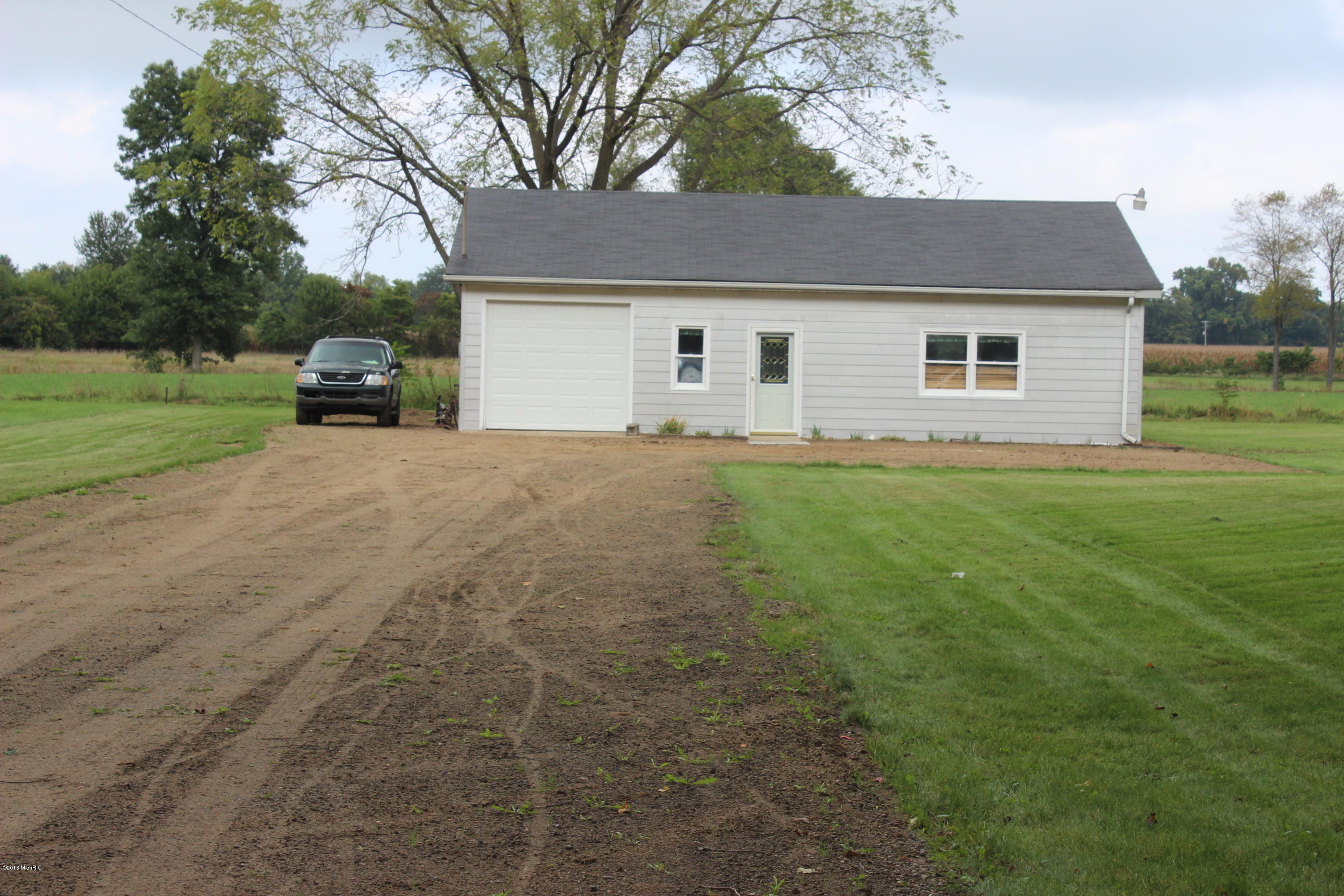 456 West Division Street Sherwood, MI 49089 - Photo 20 of 28 IMG_2865
