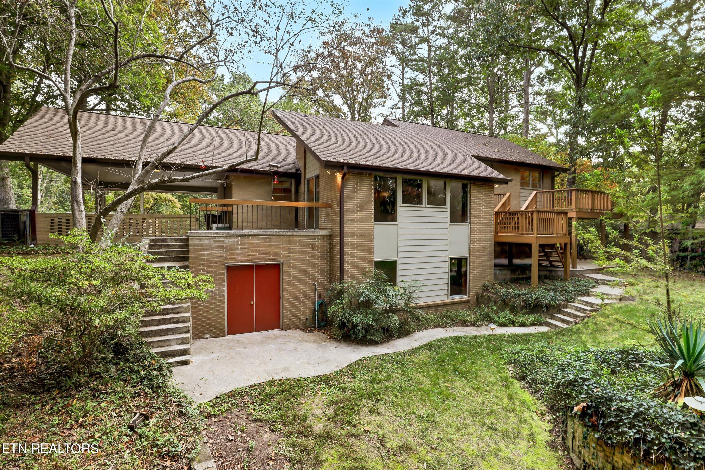 108 Wood Ridge Lane Oak Ridge, TN 37830 - Photo 12 of 14 Back Exterior