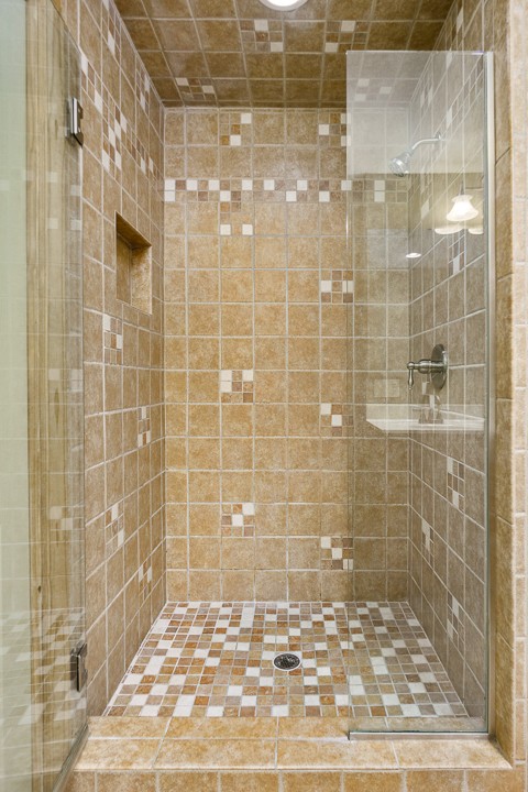 405 Rocky Top Road Sparta, TN 38583 - Photo 23 of 41 a bathroom with a shower