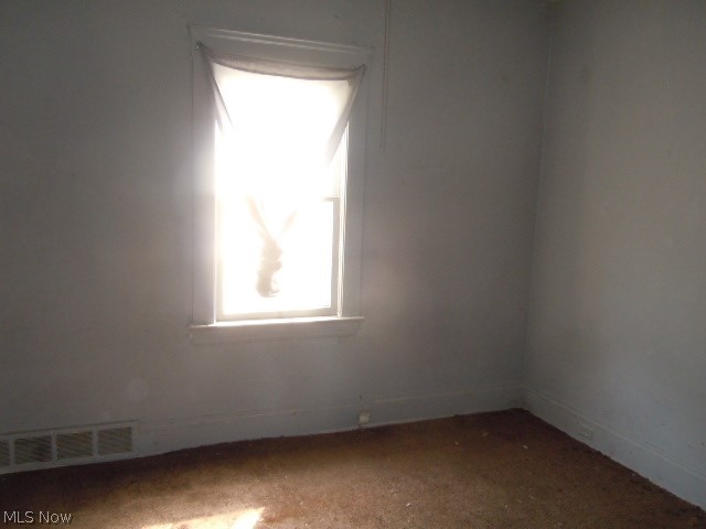 3304 Altoona Road Cleveland, OH 44109 - Photo 4 of 6
