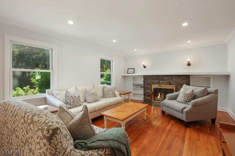 220 Wychwood Road Westfield, NJ 07090 - Photo 3 of 40