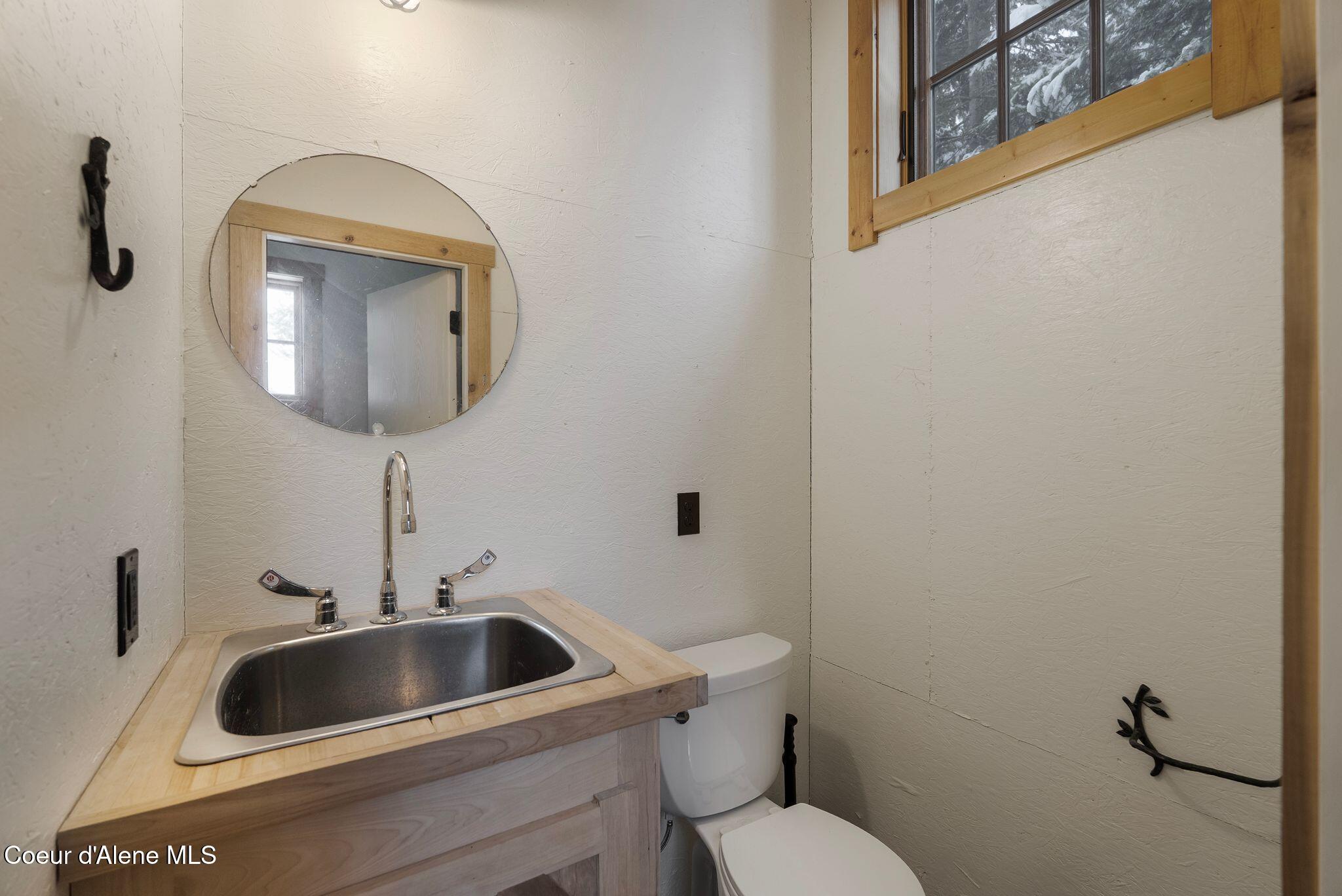 2222 Hidden Valley Road Sandpoint, ID 83864 - Photo 74 of 92 Finished shop half bathroom