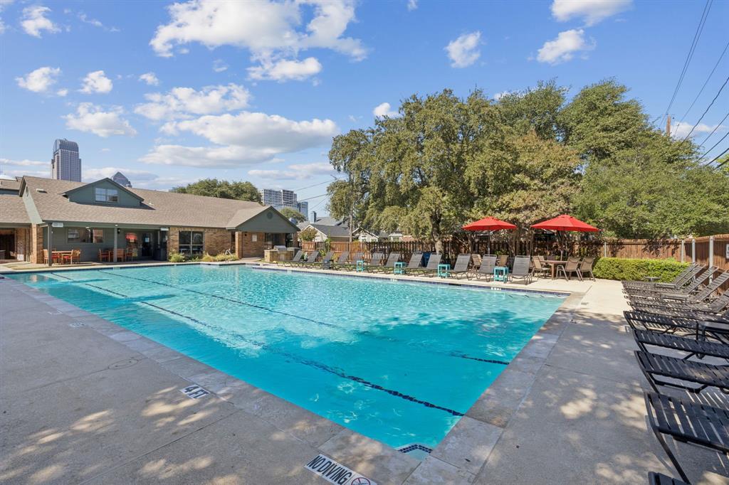 3015 Bryan Street, Unit 3B Dallas, TX 75204 - Photo 17 of 19 a view of a house with a yard