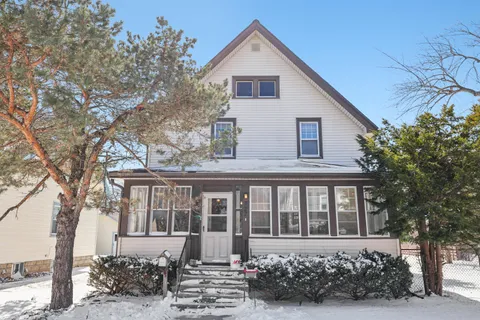 $369,900 | 727 Minnesota Avenue, South Milwaukee, WI 53172