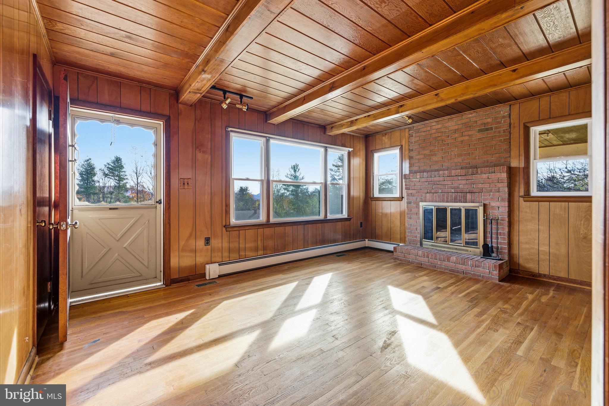 27 Atkins Road Sperryville, VA 22740 - Photo 16 of 76