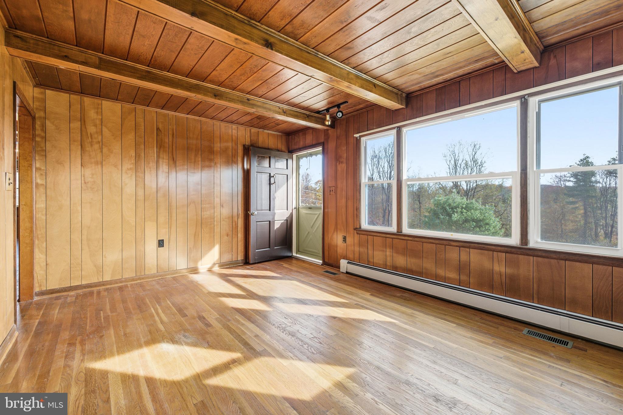 27 Atkins Road Sperryville, VA 22740 - Photo 18 of 76