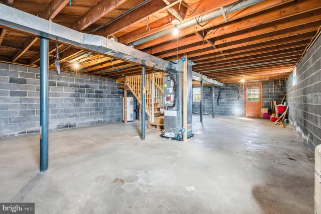 $375,000 | 27 Atkins Road, Sperryville, VA 22740