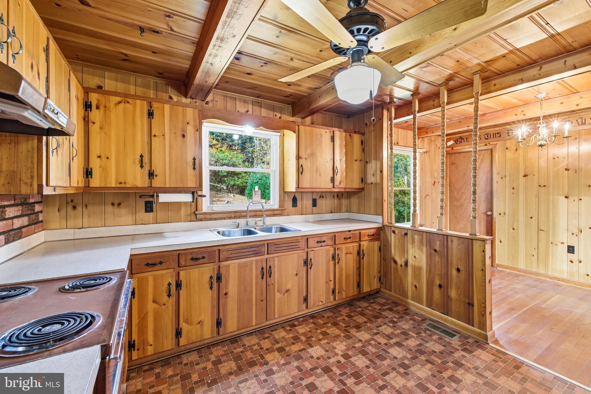 27 Atkins Road Sperryville, VA 22740 - Photo 6 of 76