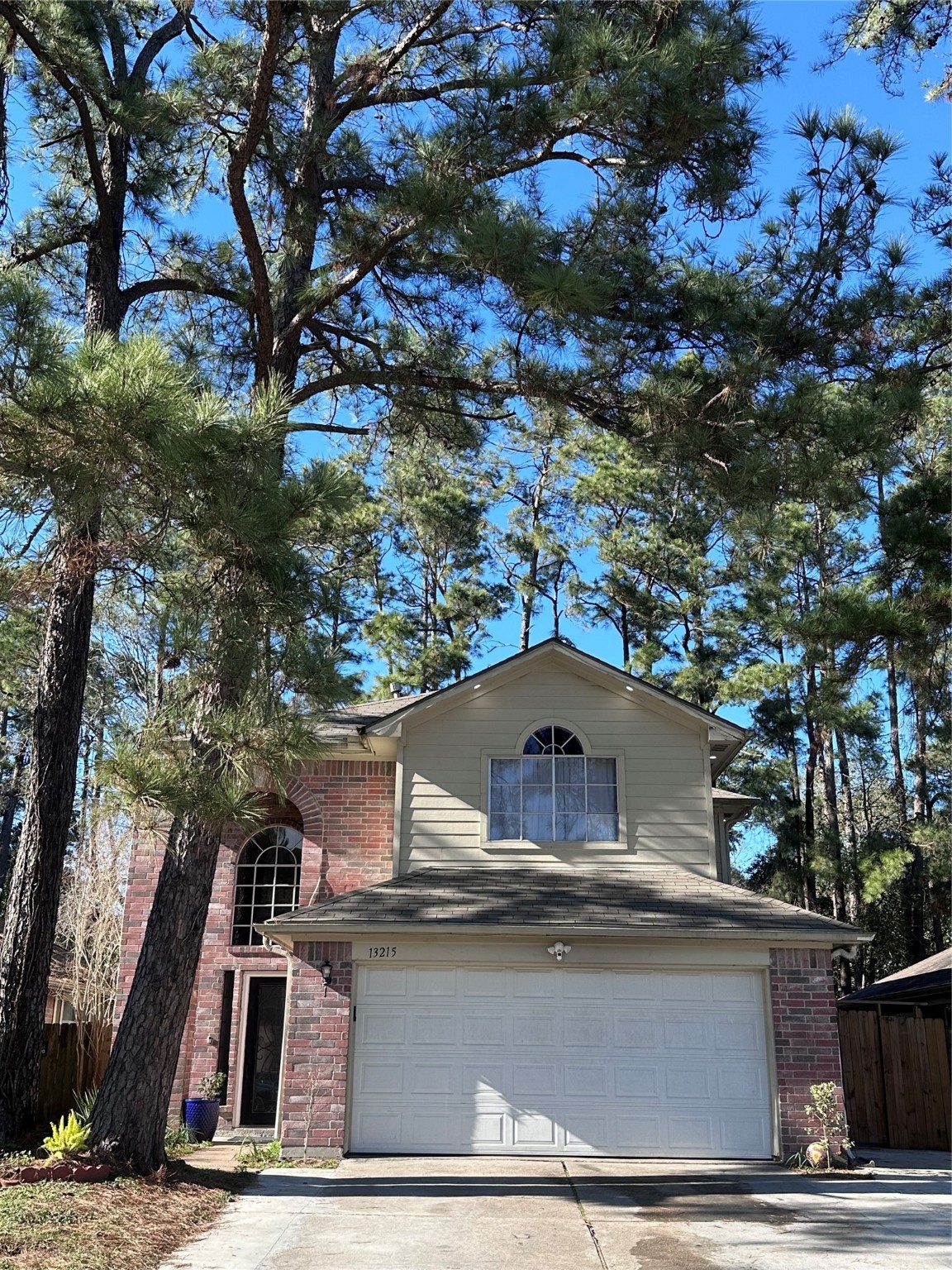 front view of house with a yard