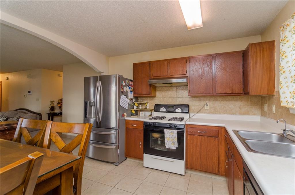5379 Milhouse Road Indianapolis, IN 46221 - Photo 4 of 11 Gallery Image 4