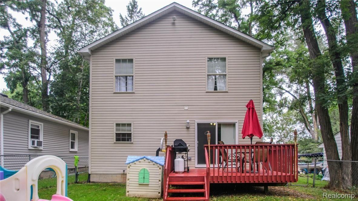1621 Clark Lake Road Brighton, MI 48114 - Photo 8 of 49 8_3.jpg