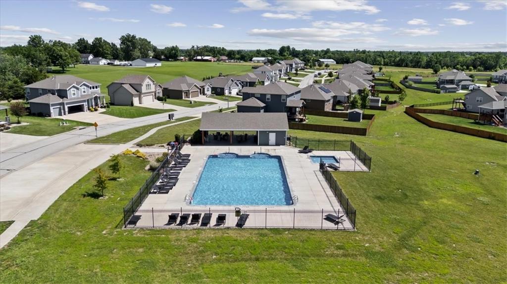 6989 141st Street Basehor, KS 66007 - Photo 46 of 49