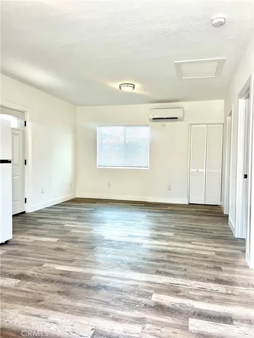 $2,850 | 17205 Saticoy Street, Lake Balboa, CA 91406