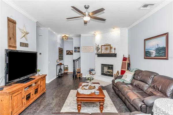 $574,999 | 257 Hazeltine Drive, DeBary, FL 32713