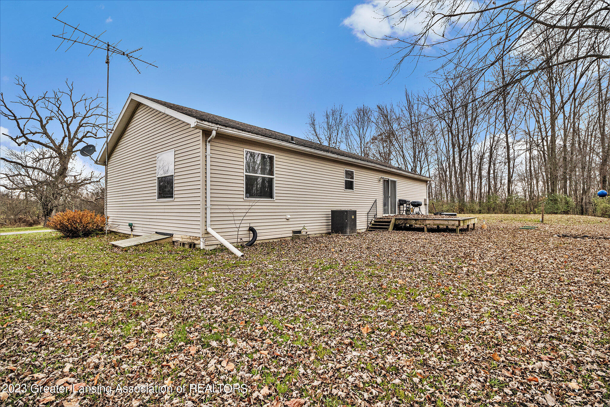 13249 Rockwell Road Stockbridge, MI 49285 - Photo 21 of 30 027_img_5255
