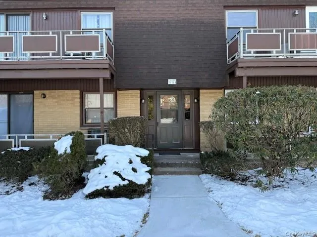$2,300 | 5 Germonds Village, Unit 5, Bardonia, NY 10954