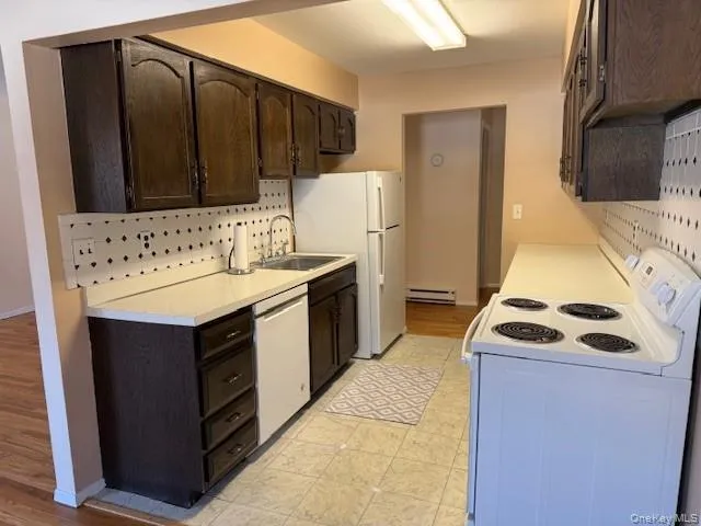 $2,300 | 5 Germonds Village, Unit 5, Bardonia, NY 10954