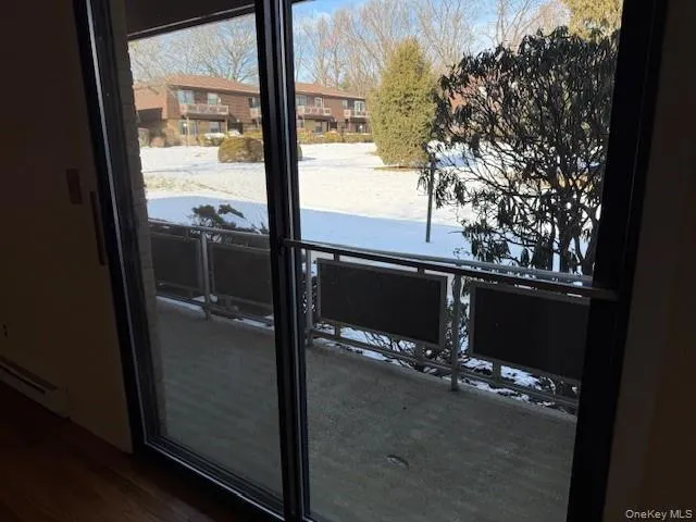 $2,300 | 5 Germonds Village, Unit 5, Bardonia, NY 10954