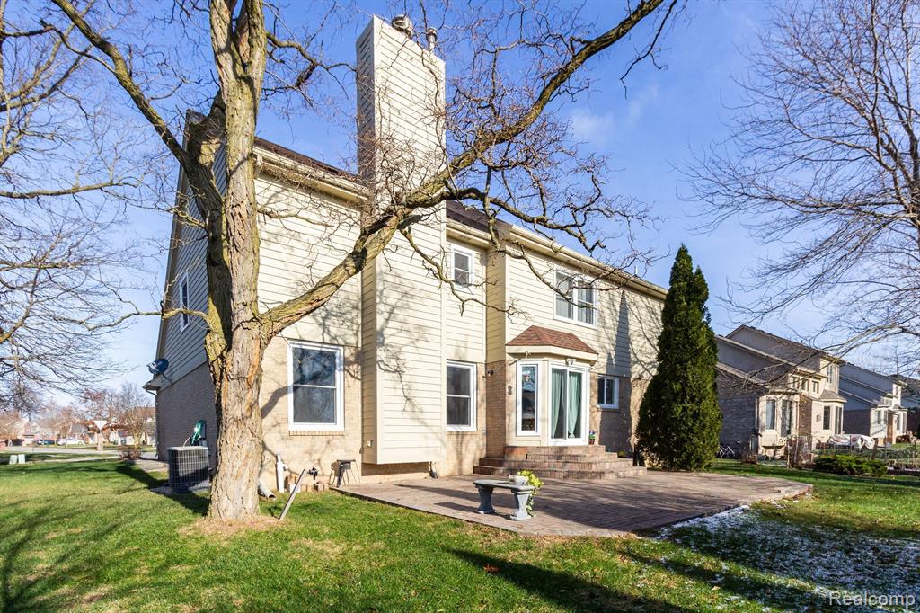 1582 Nadine Rochester Hills, MI 48307 - Photo 47 of 58