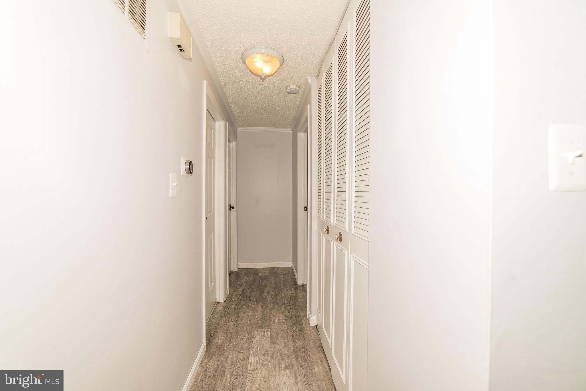 154 Magnolia Road Sterling, VA 20164 - Photo 17 of 51 Gallery Image 17