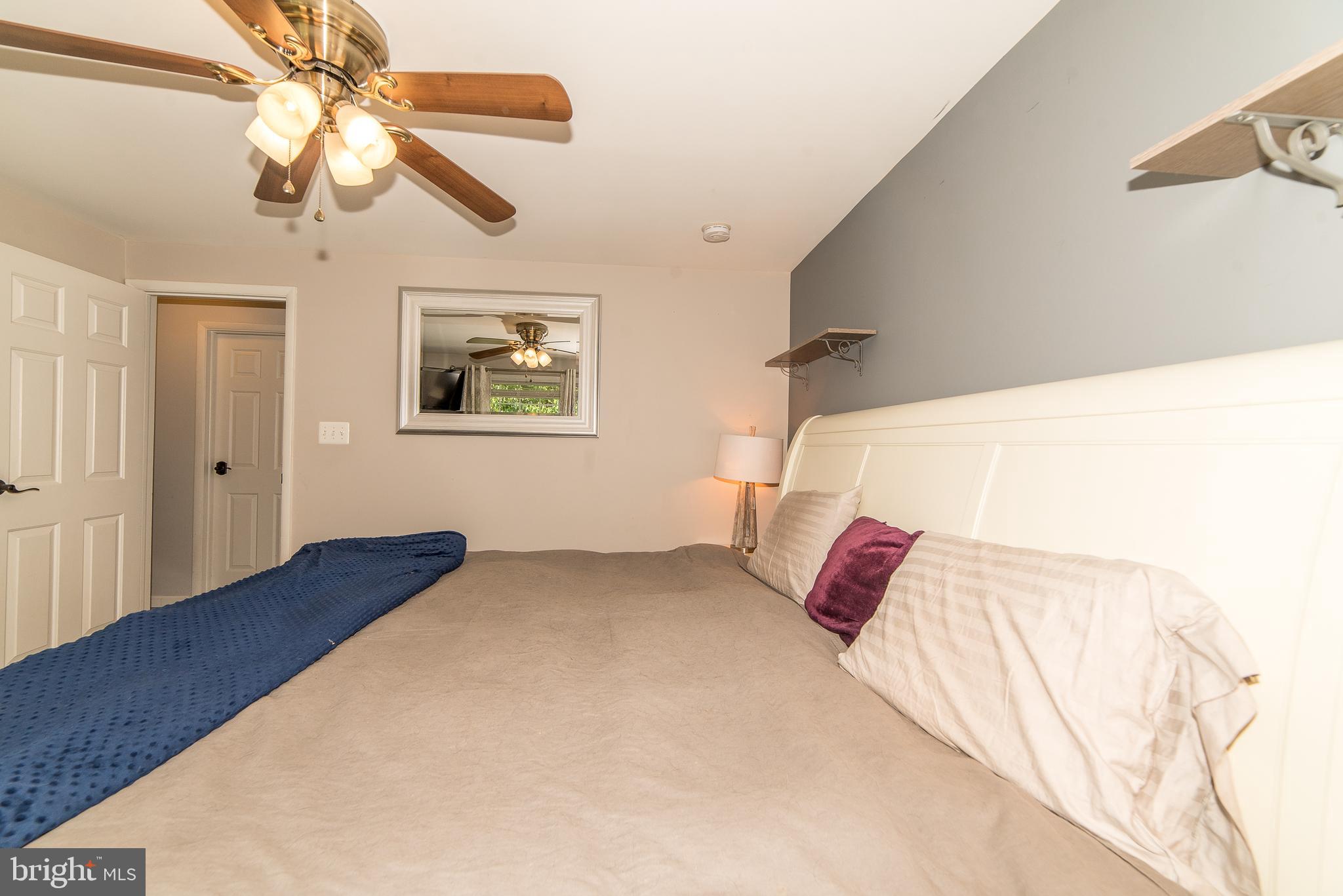 154 Magnolia Road Sterling, VA 20164 - Photo 21 of 51 Gallery Image 21