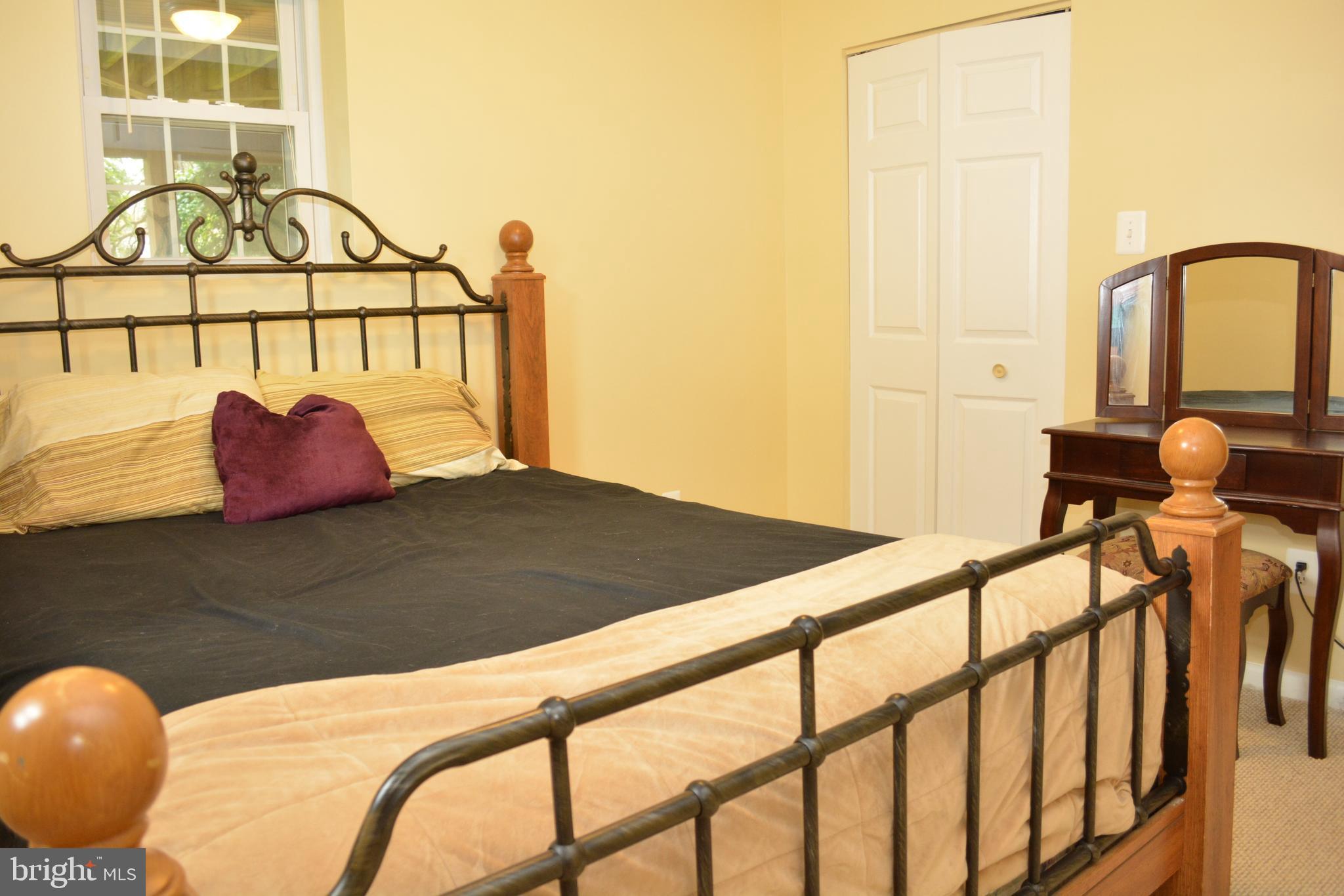154 Magnolia Road Sterling, VA 20164 - Photo 32 of 51 Gallery Image 32