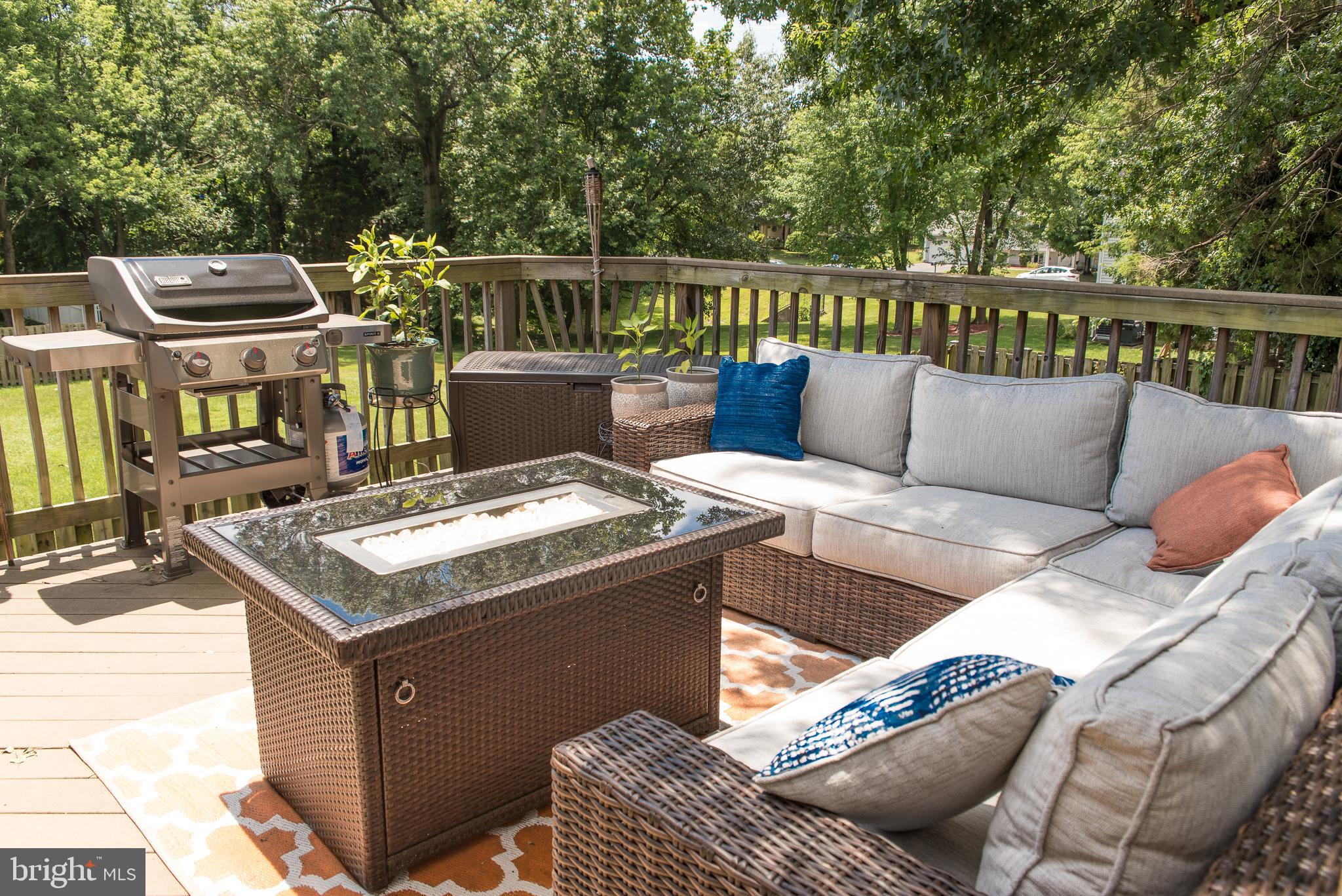 154 Magnolia Road Sterling, VA 20164 - Photo 48 of 51 Gallery Image 48
