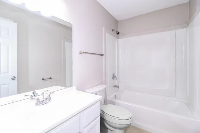 $1,900 | 1261 Fox Trace Drive, Memphis, TN 38016