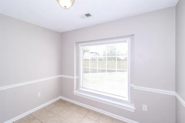 $1,900 | 1261 Fox Trace Drive, Memphis, TN 38016