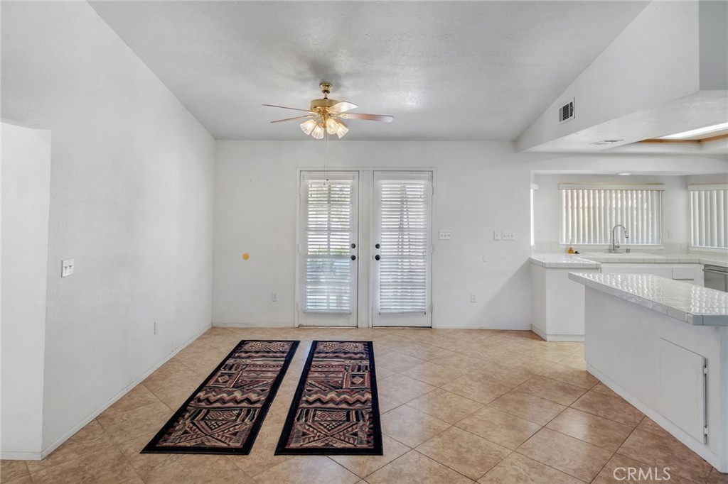 15155 Apache Road Apple Valley, CA 92307 - Photo 8 of 32