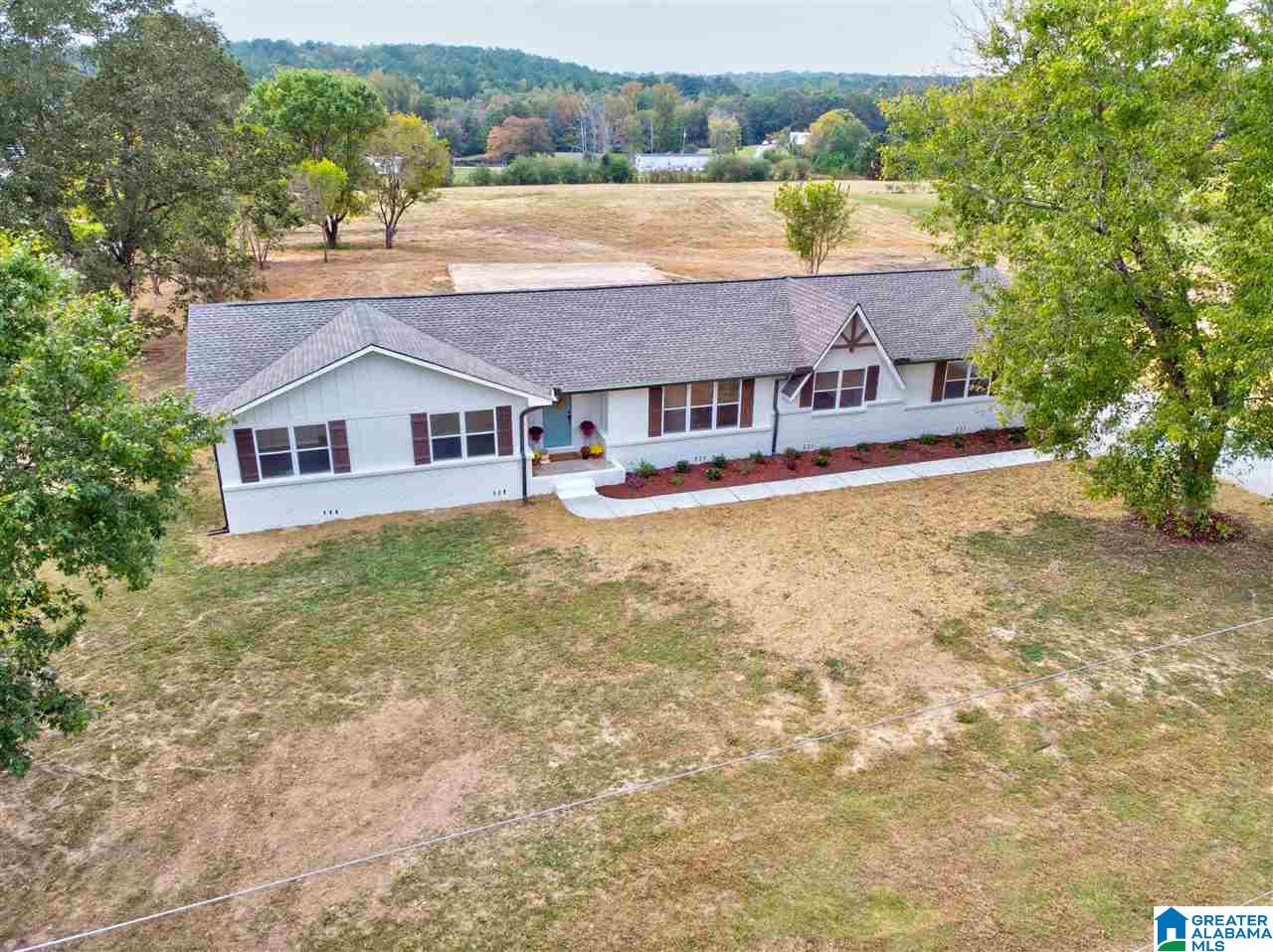 2424 Wallstown Road Hayden, AL 35079 - Photo 5 of 33