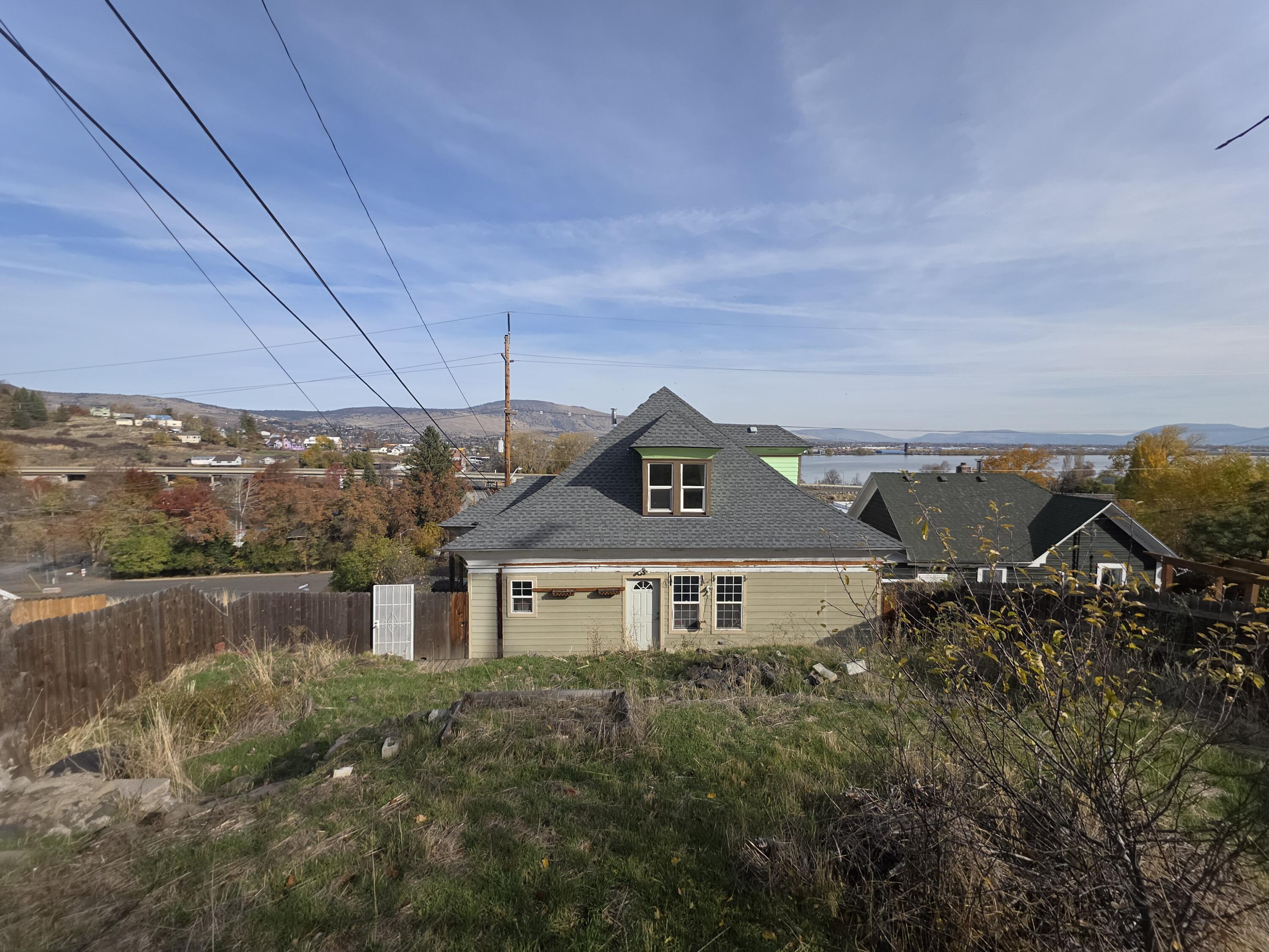 302 West Main Street Klamath Falls, OR 97601 - Photo 20 of 37 20251109_132609
