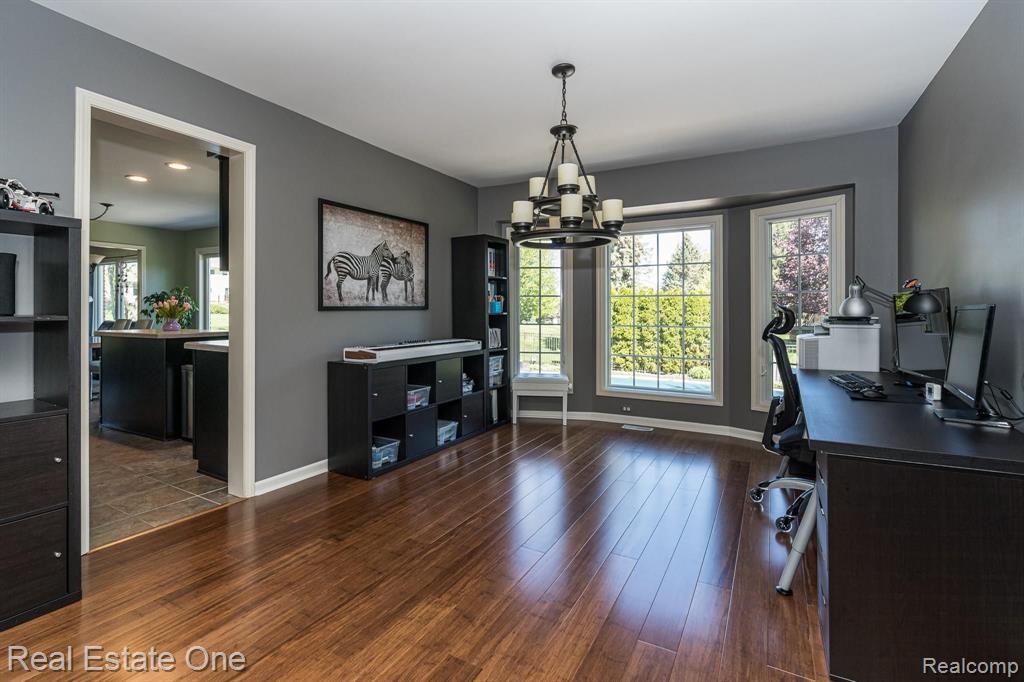 3460 Wedgewood Drive Rochester Hills, MI 48306 - Photo 12 of 47