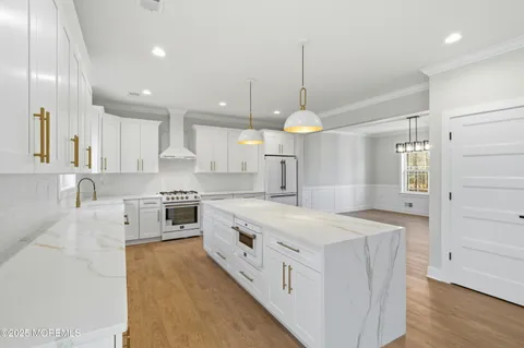 $789,000 | 421 Roland Avenue, Bayville, NJ 08721