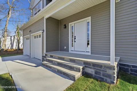 $789,000 | 421 Roland Avenue, Bayville, NJ 08721