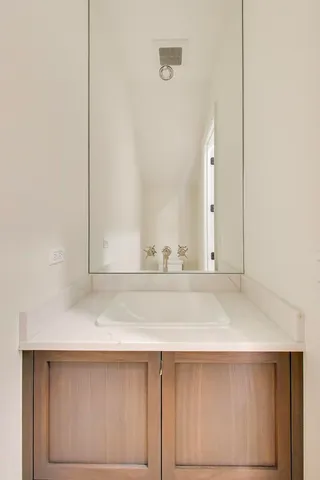 $2,199,999 | 1910 West Fletcher Street, Chicago, IL 60657