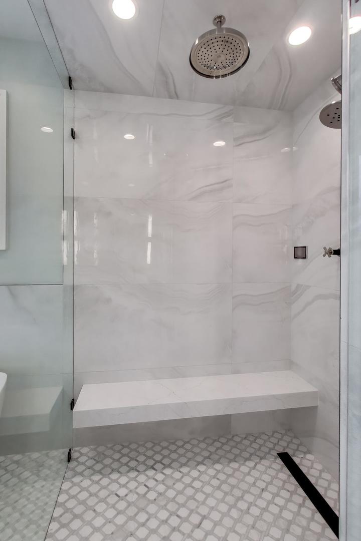 1910 West Fletcher Street Chicago, IL 60657 - Photo 26 of 41