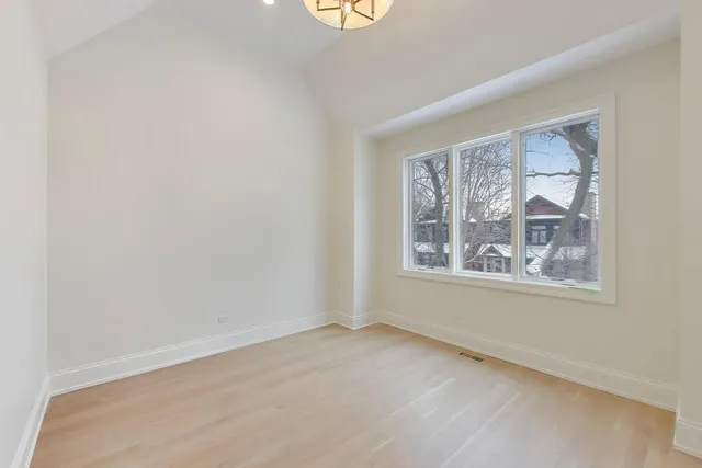 $2,199,999 | 1910 West Fletcher Street, Chicago, IL 60657