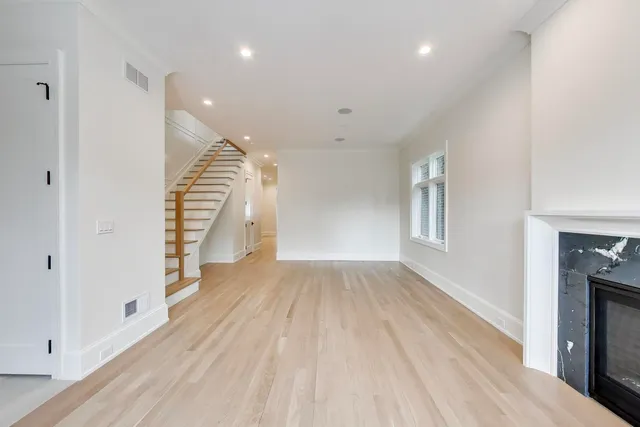 $2,199,999 | 1910 West Fletcher Street, Chicago, IL 60657