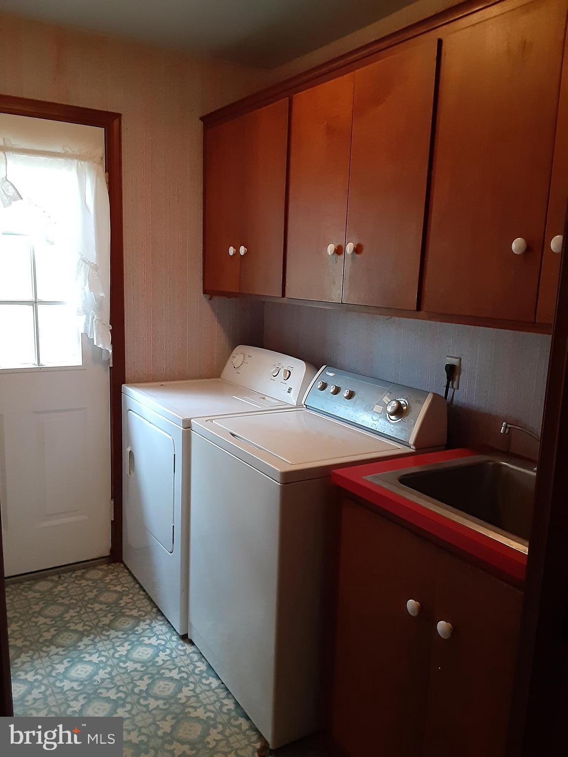 153 Kulp Road Pottstown, PA 19465 - Photo 10 of 26 Laundry Room