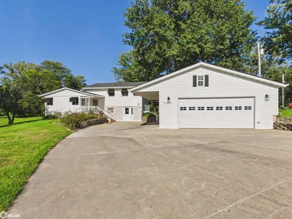 $304,000 | 12729 Highway 149, Ottumwa, IA 52501