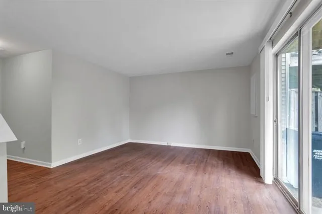 $2,600 | 1947 Winslow Court, Woodbridge, VA 22191