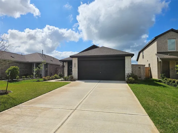 $2,000 | 28751 Texas Plns Drive, Hockley, TX 77447