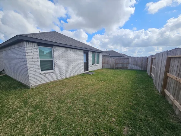 $2,000 | 28751 Texas Plns Drive, Hockley, TX 77447