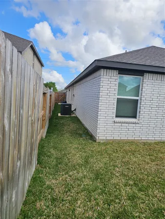 $2,000 | 28751 Texas Plns Drive, Hockley, TX 77447