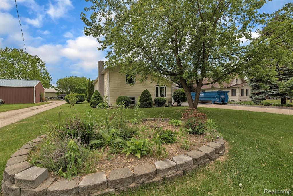 2485 Ruth Drive Fenton, MI 48430 - Photo 46 of 54