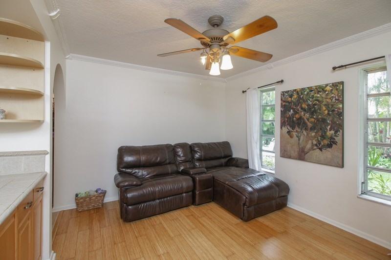 2124 North Conference Drive Boca Raton, FL 33486 - Photo 8 of 13 08_2124NConferenceDrive_3_FamilyRoom_Fle