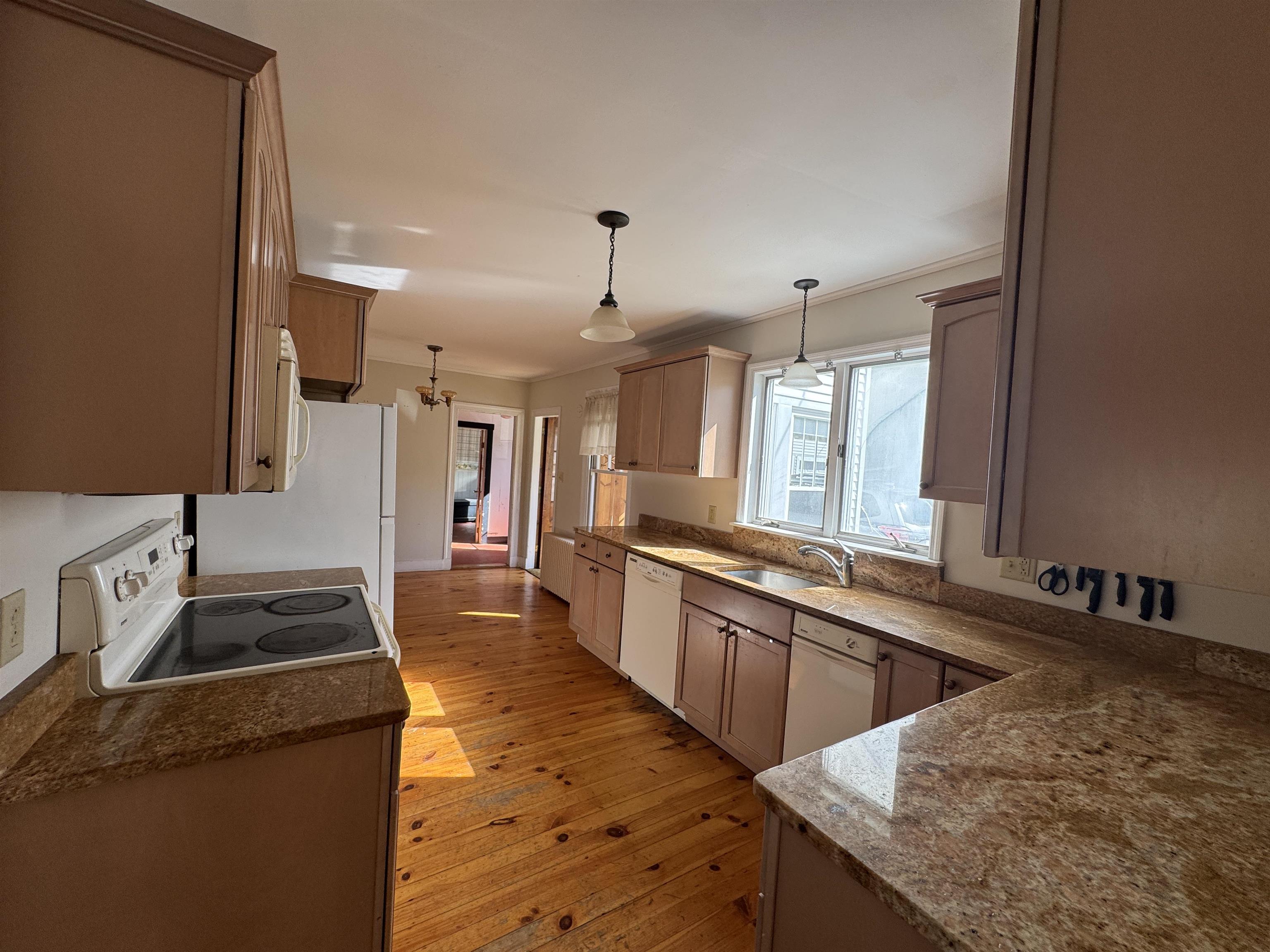 29-31 High Street Ludlow, VT 05149 - Photo 12 of 58